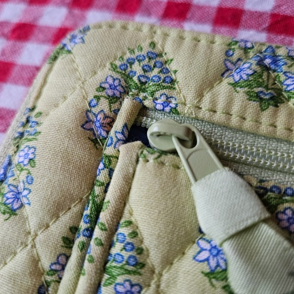 Vera Bradley Green and Blue Floral Quilted Wallet - Picture 4 of 6